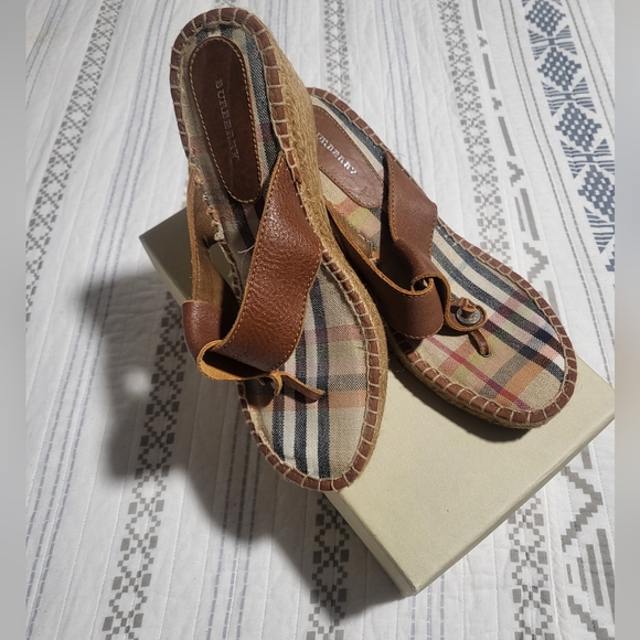 Burberry Authentic Nova Check Brown Leather Espadrille Wedge Sandals Sz 40 US 9 - Picture 4 of 6